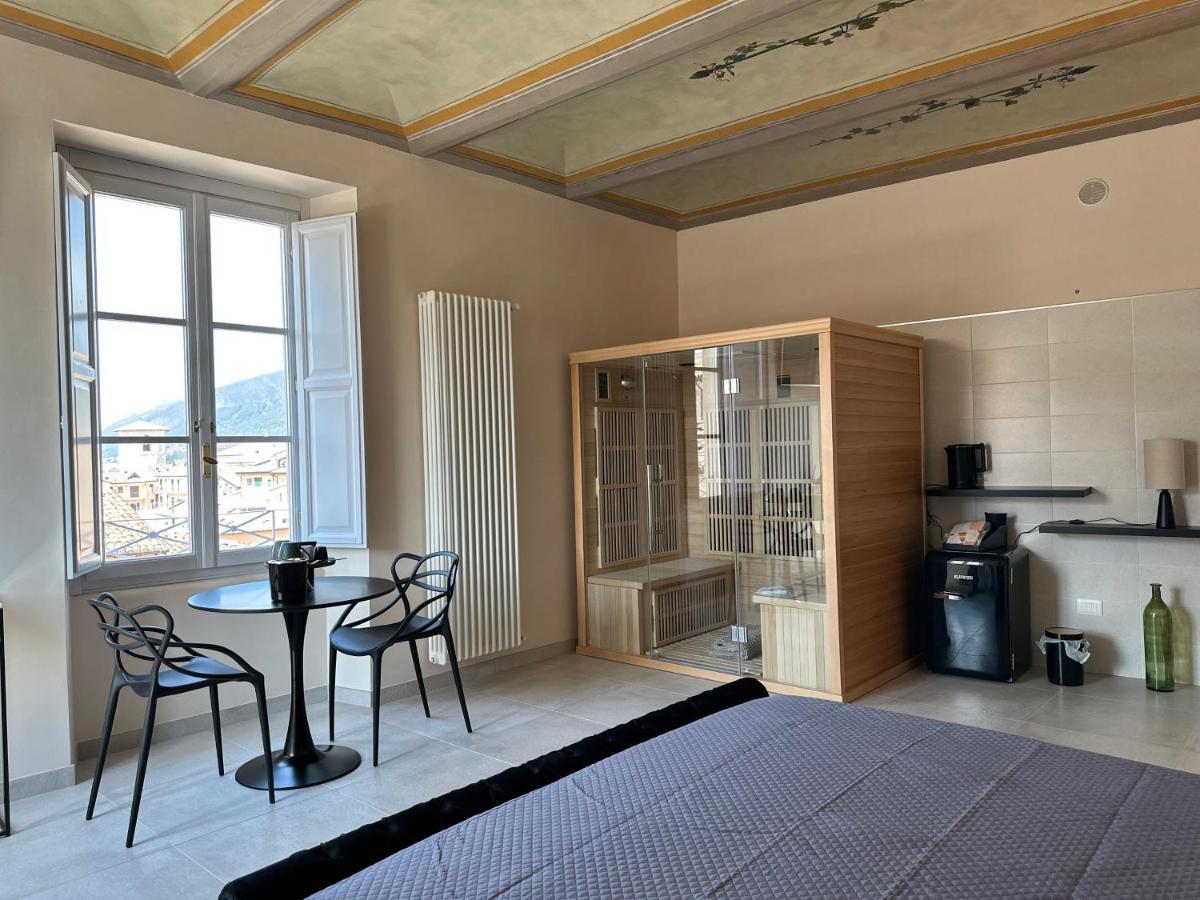 Casa Colonna - Suite Della Torre L'Aquila Exterior photo